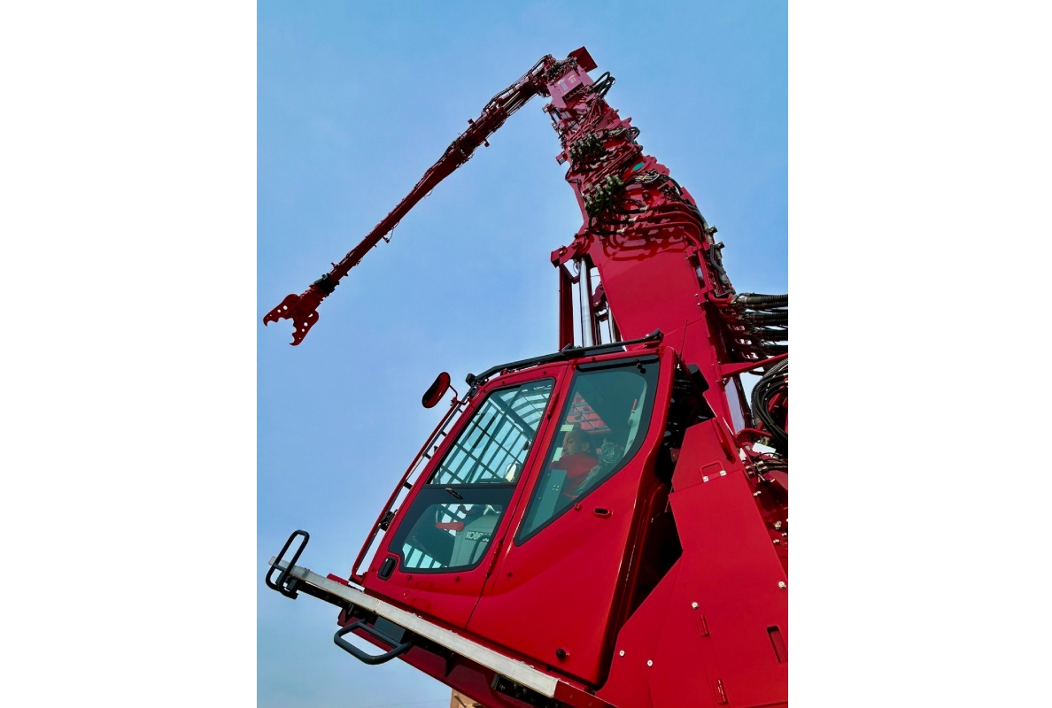KOBELCO SK1300DLC