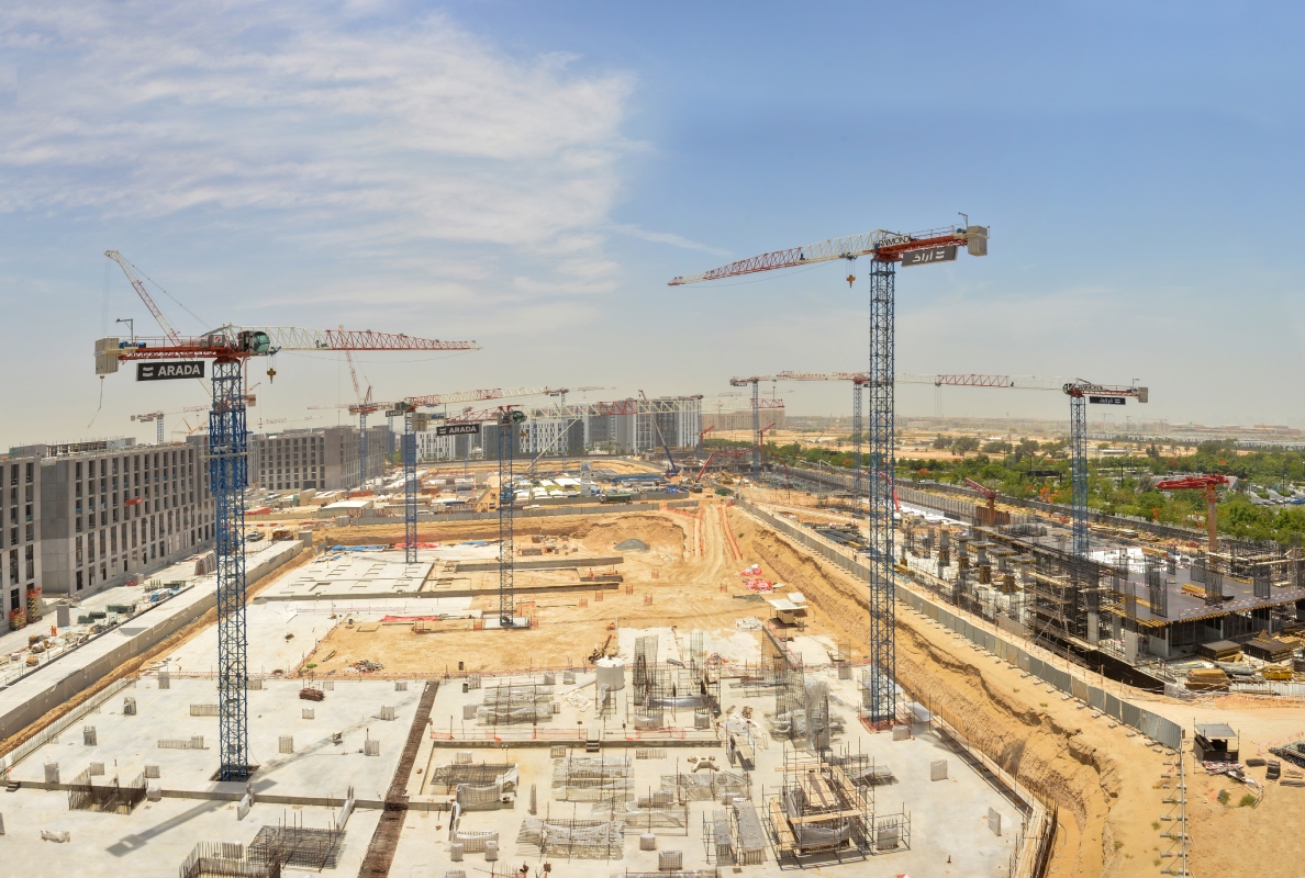 Eight Raimondi flat-top tower cranes deployed in Sharjah, UAE