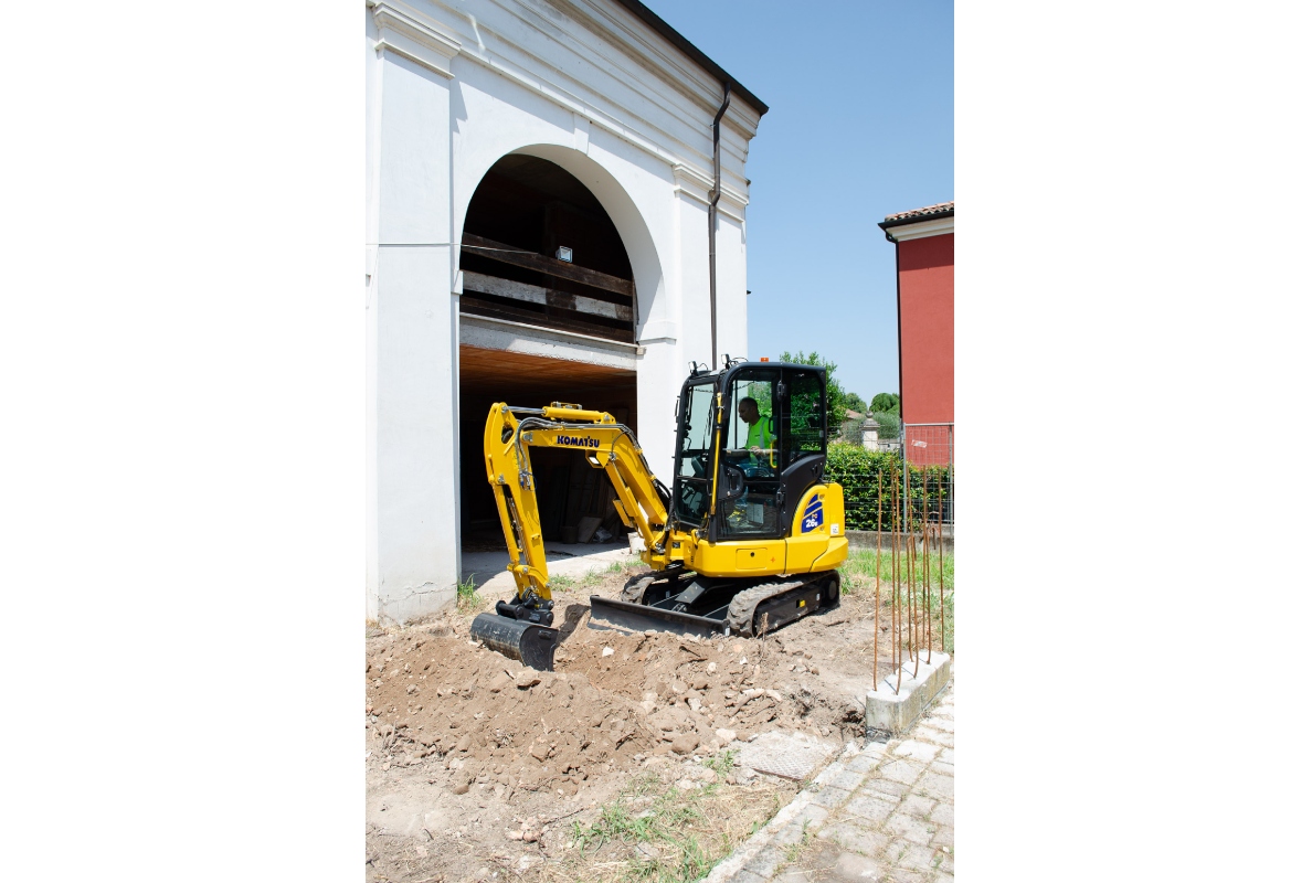 Komatsu extends electric mini excavator range with PC26E-6