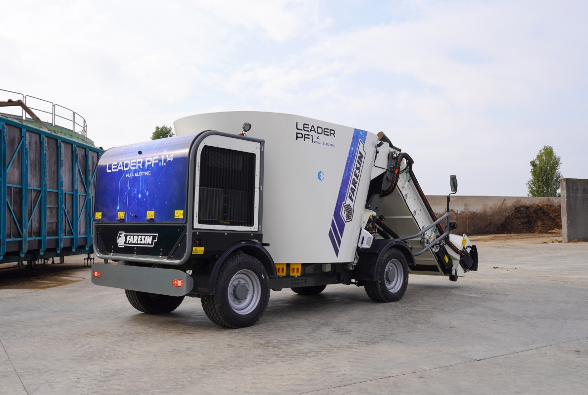 Faresin Industries expands the Leader PF Full Electric mixer wagon series