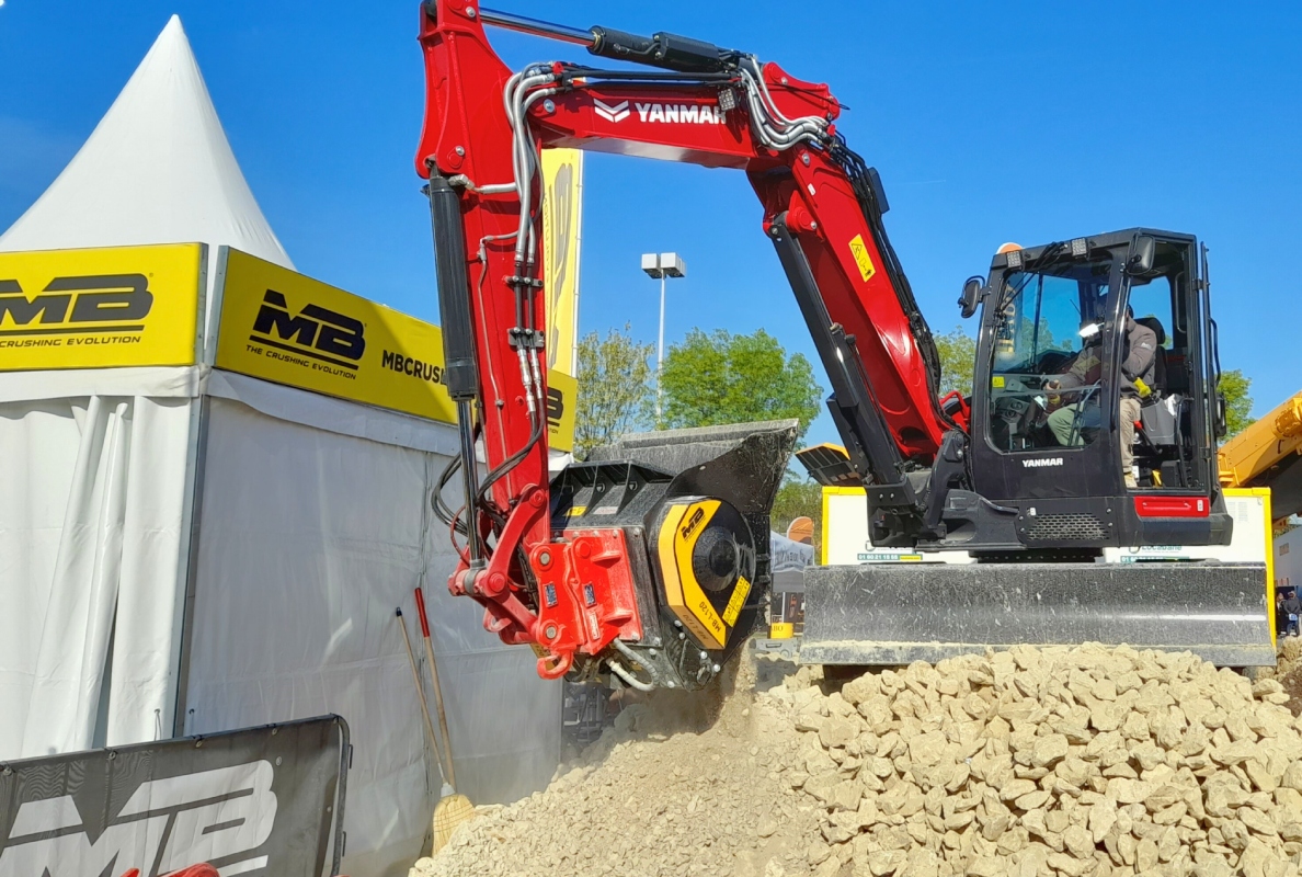 MB Crusher at Intermat 2024
