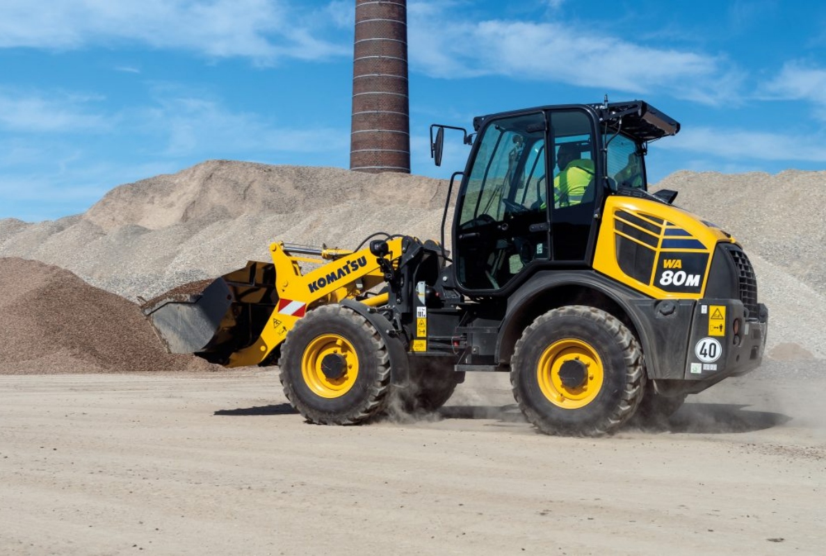 Komatsu WA80M-8