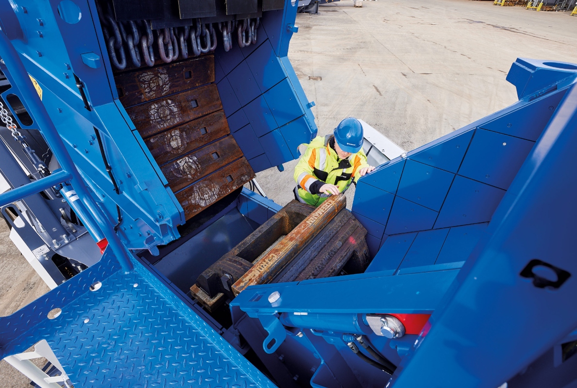 Tool-free opening of the Kleemann crusher is a further positive feature that guarantees fast service and maintenance.