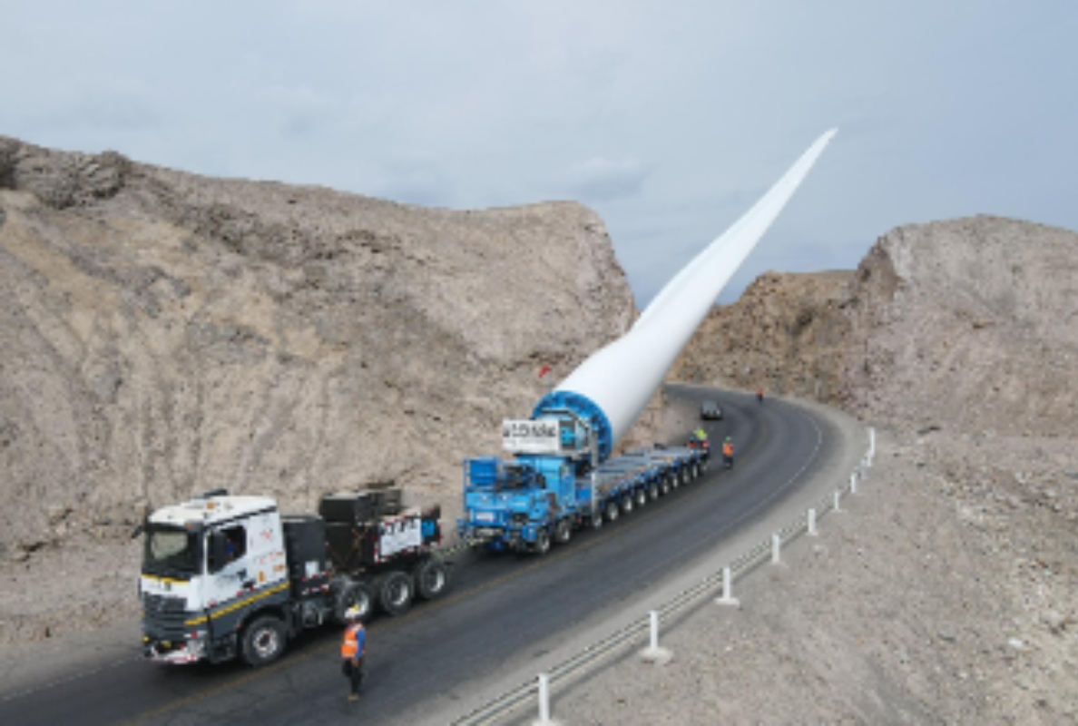 AACOINSA transported 93 wind blades, each 77 meters long