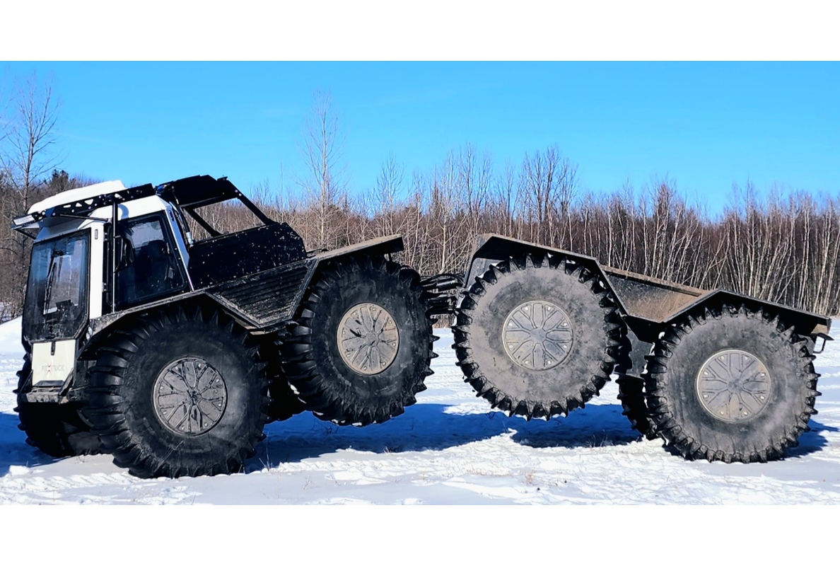 FAT TRUCK® is publishing the limits with its new 8X8 vehicle