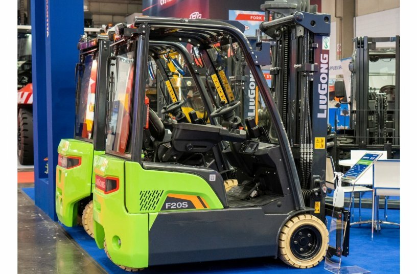 Your partner for success: LiuGong debuts F-Series forklifts and new dealer opportunity at GIS Expo 2025
