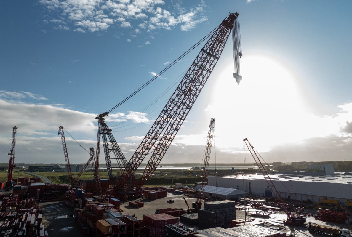 World’s strongest land-based crane completes fully electric operations testing
