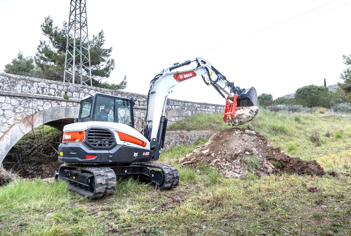Bobcat E88