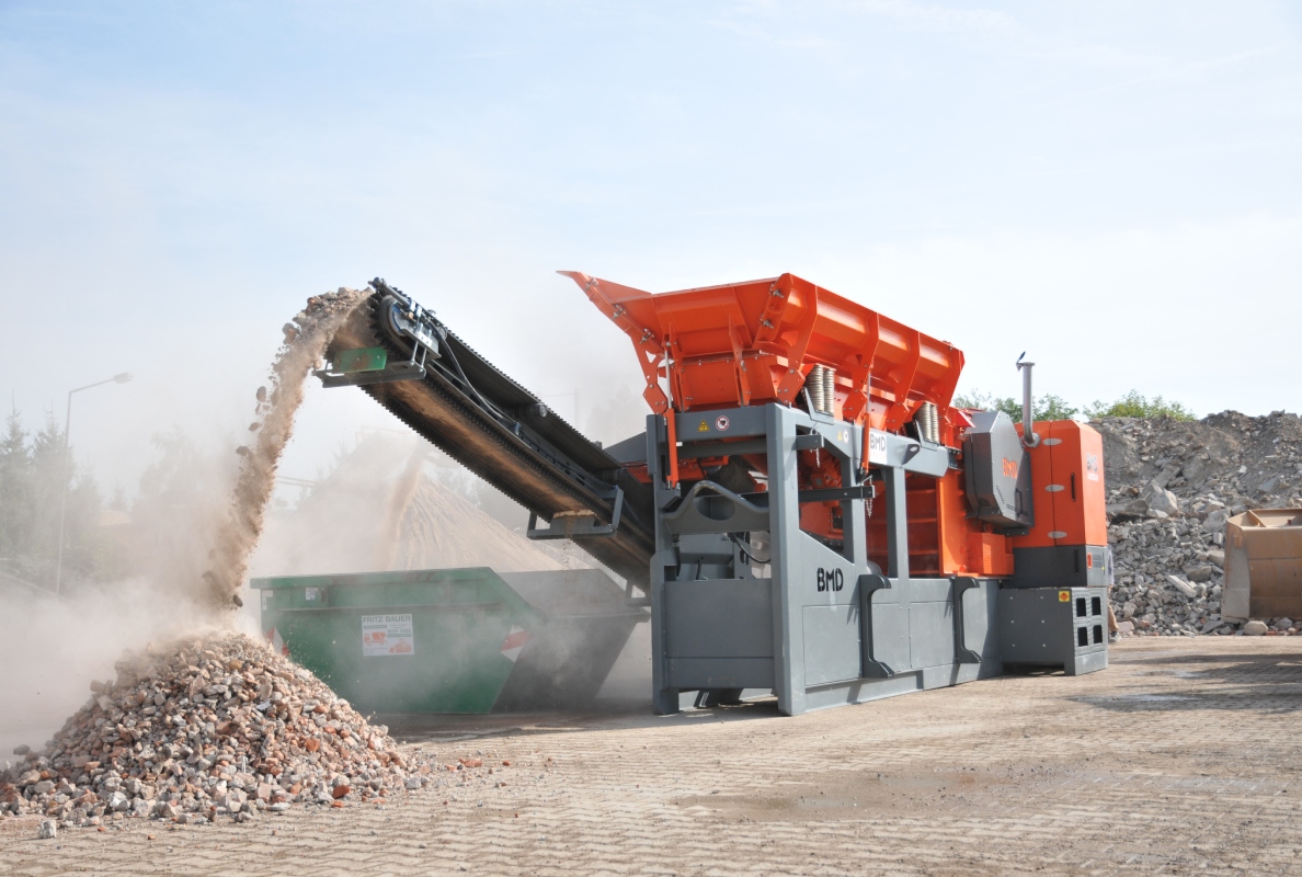 BMD Recycler relies on mobile crushing and screening plants for every construction site
