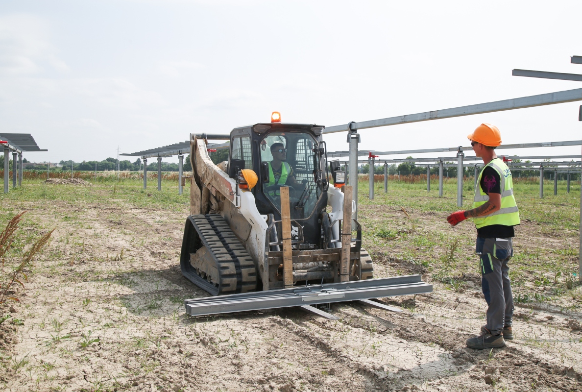 Bobcat machinery plays a key role in the construction of one of Italy´s largest agro-photovoltaic plants