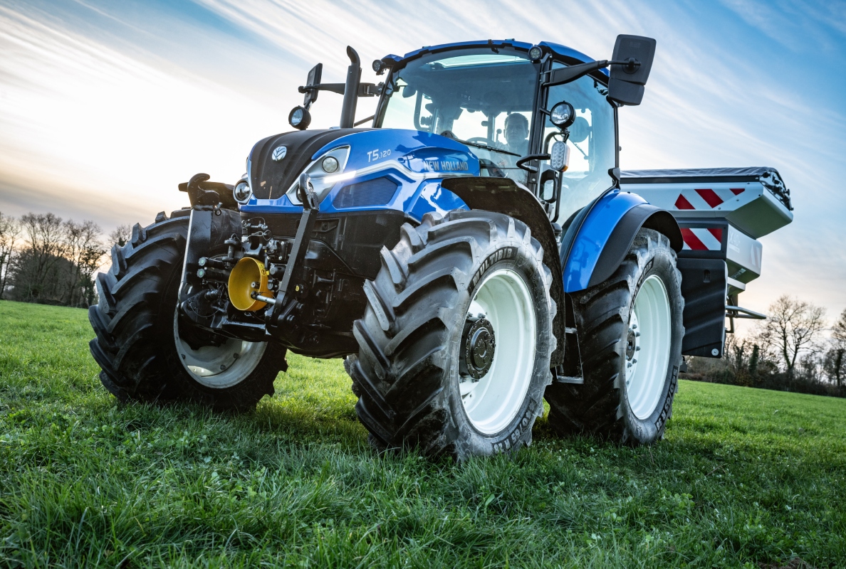 New Holland T5 Dual Command
