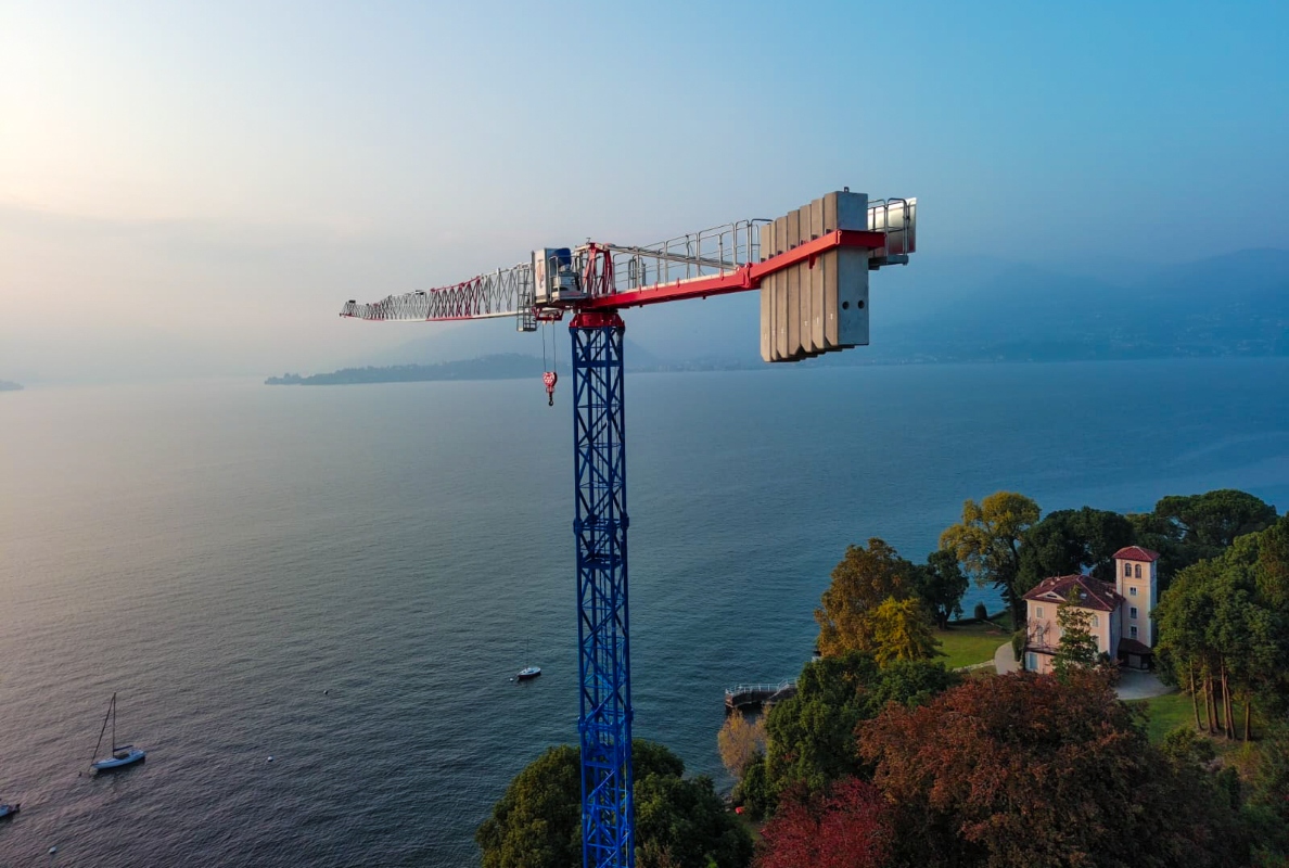 Raimondi expands popular T Series range with new flat-top tower crane - first units of T87 deployed onsite in Italy and France