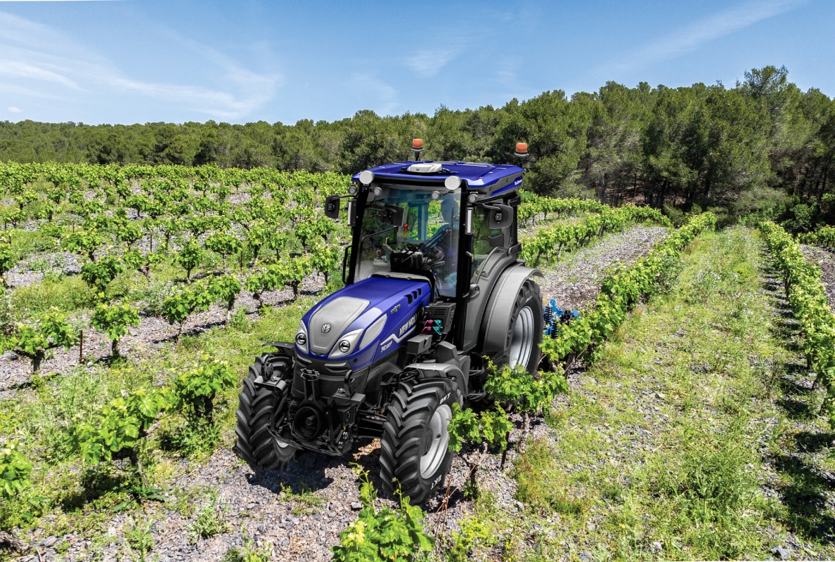 The New Holland T4.120F Auto Command