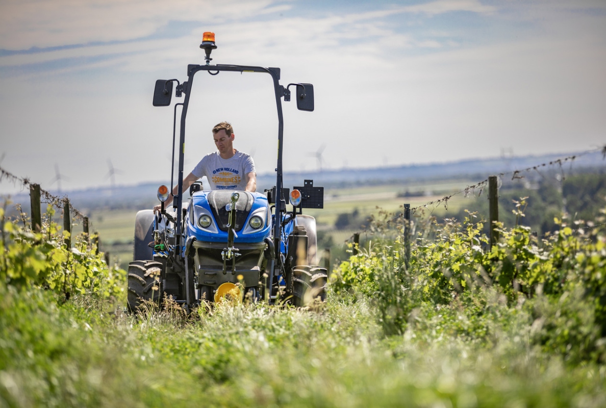 New Holland T4F S