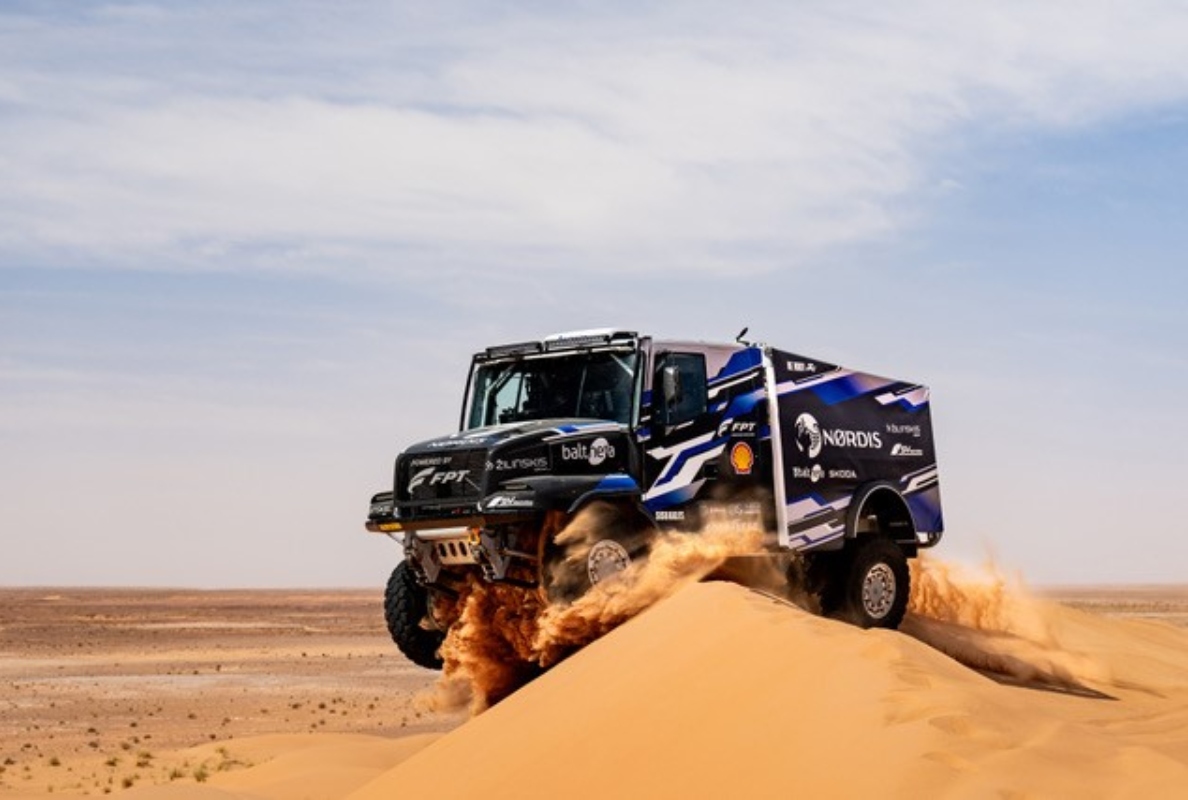 Goodyear strengthens its partnership with Team De Rooy for the demanding 2026 Dakar Rally