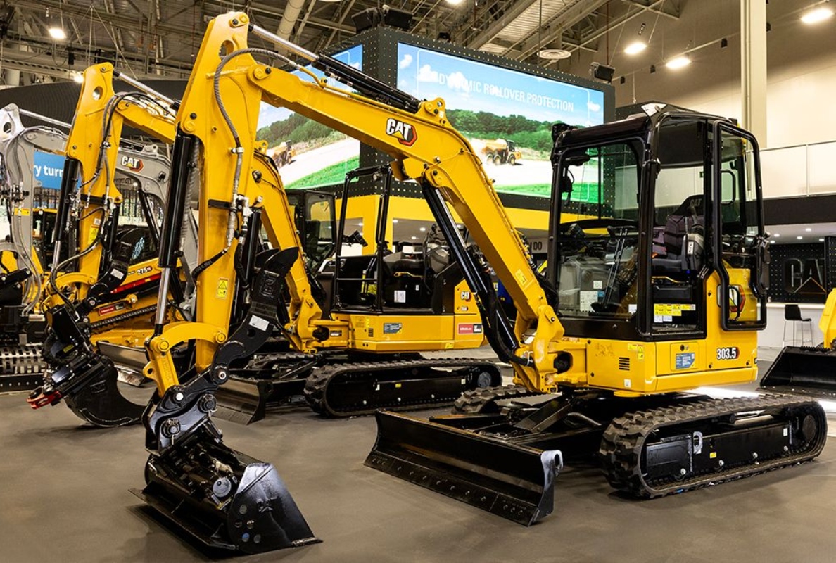 In the West Hall, Caterpillar highlights solutions built for small and growing customers.