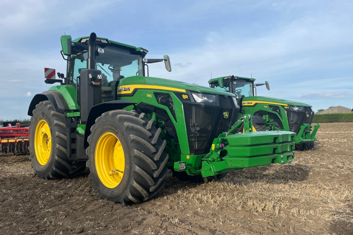 New John Deere 8R 540 and 8RX 540