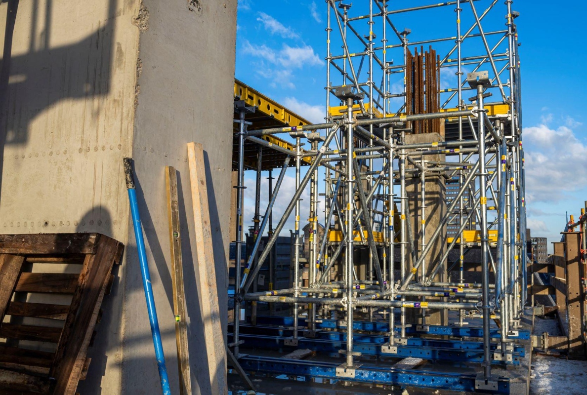 Flexible scaffolding solution: Ringlock is used at POST Rotterdam.