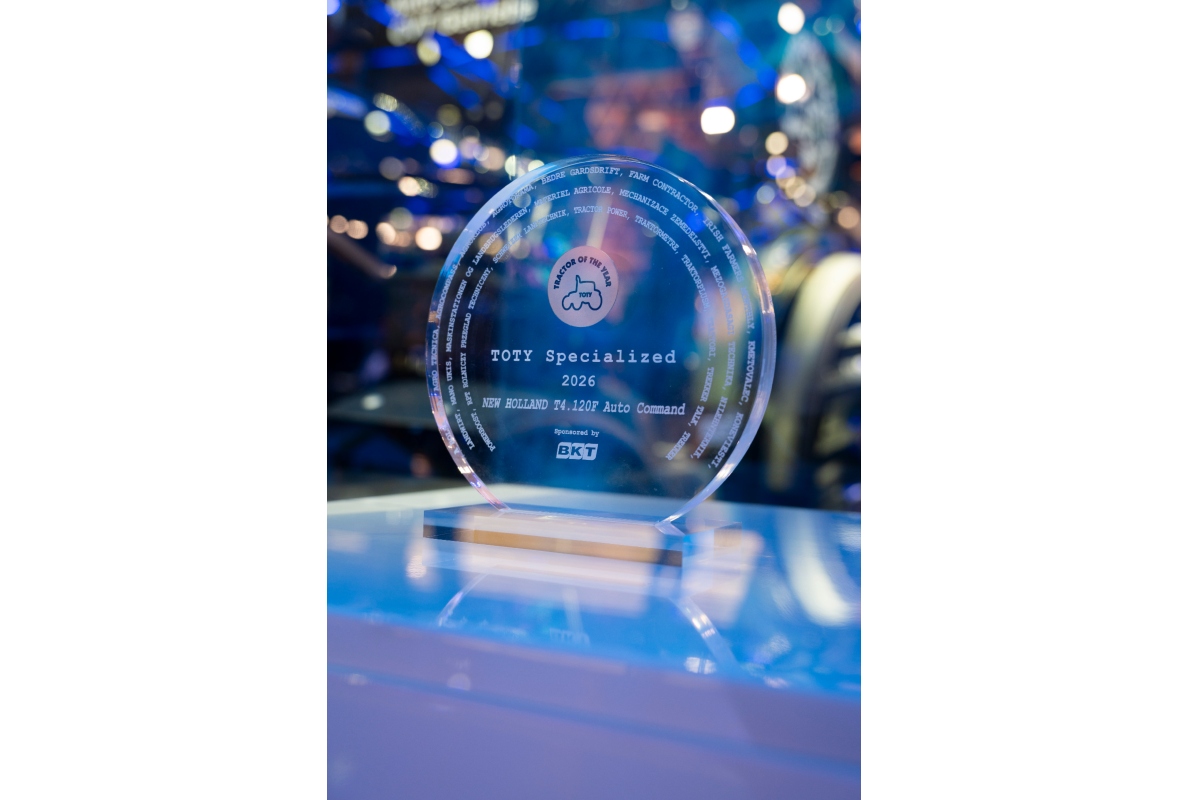 TOTY 2026 award for the New Holland T4.120F Auto Command