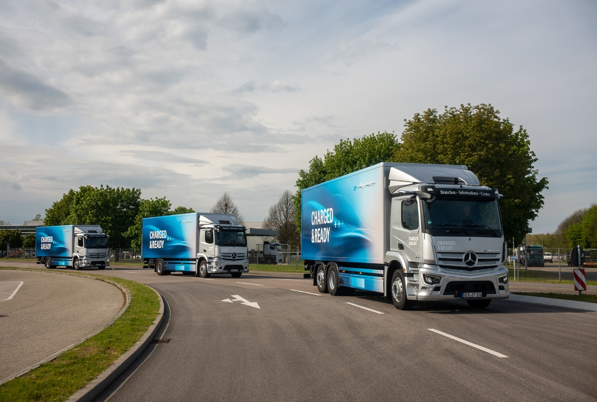 	Kickoff for the eActros Roadshow: Across Europe with All-electric Trucks