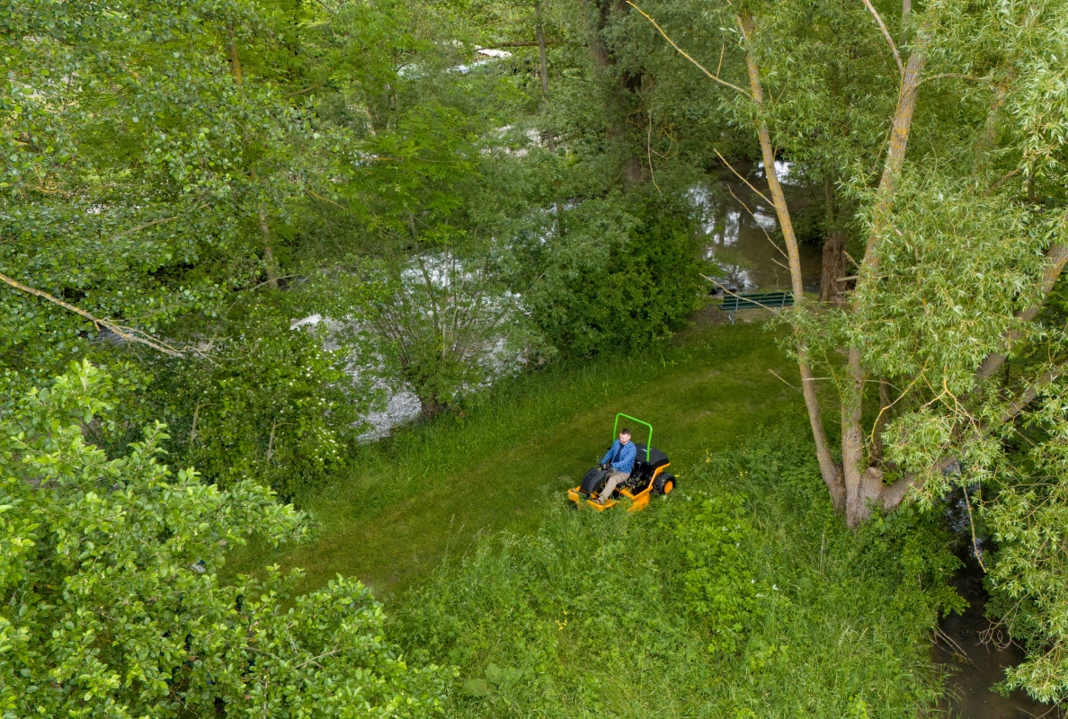 The innovation from AS-Motor: Electric high grass ride-on mower with rechargeable battery system