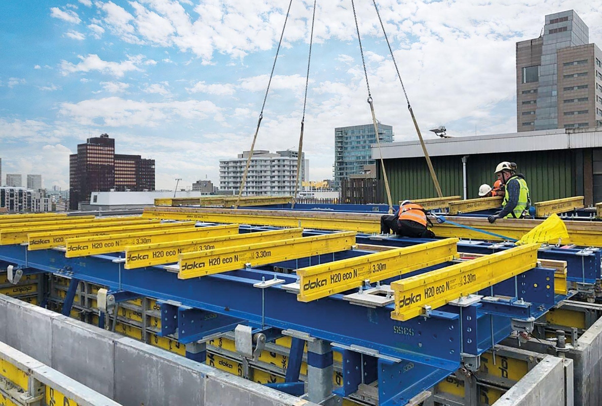 The pre-assembled elements enable the platform system to be installed quickly on the construction site.
