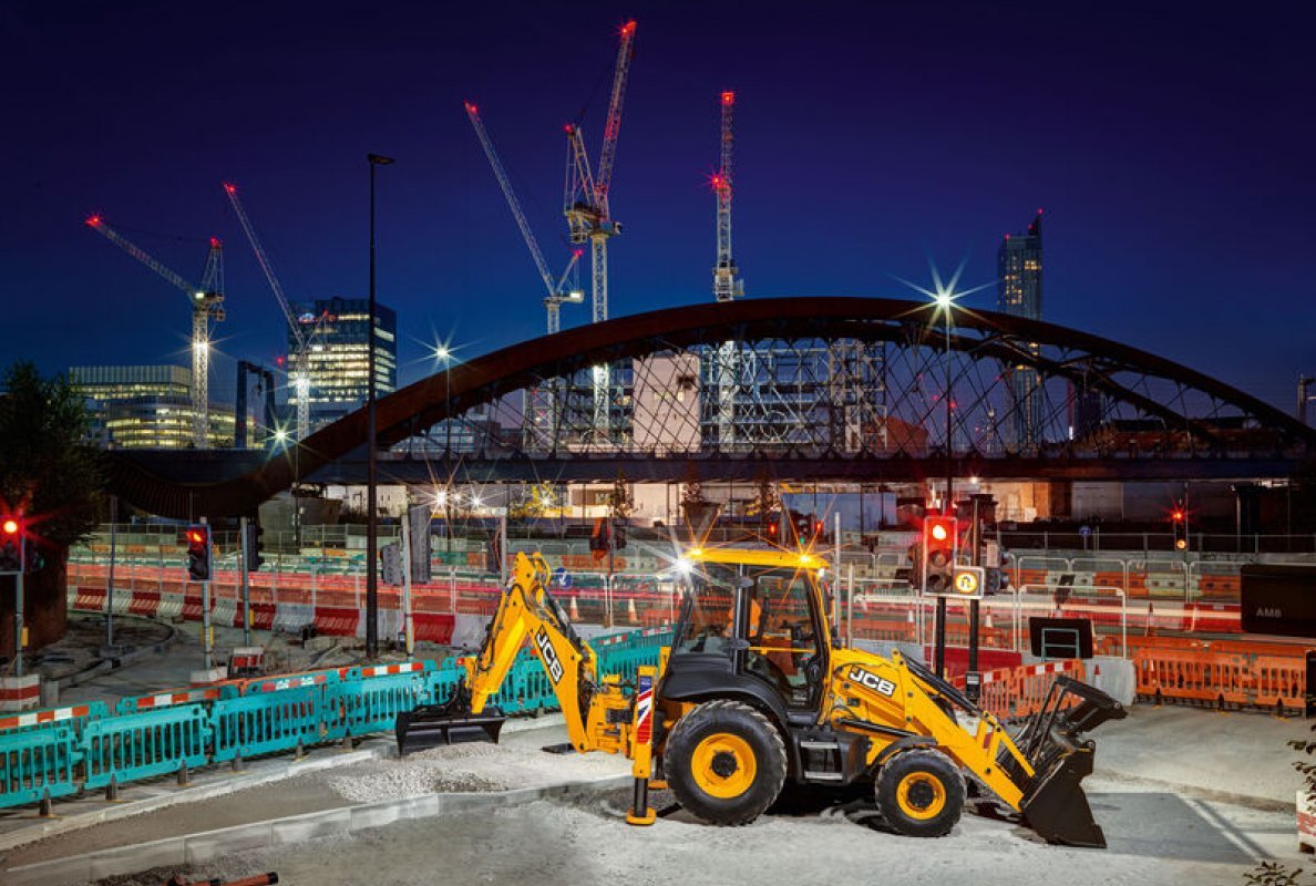 Backhoe Loader 3CX PLUS STAGE V 