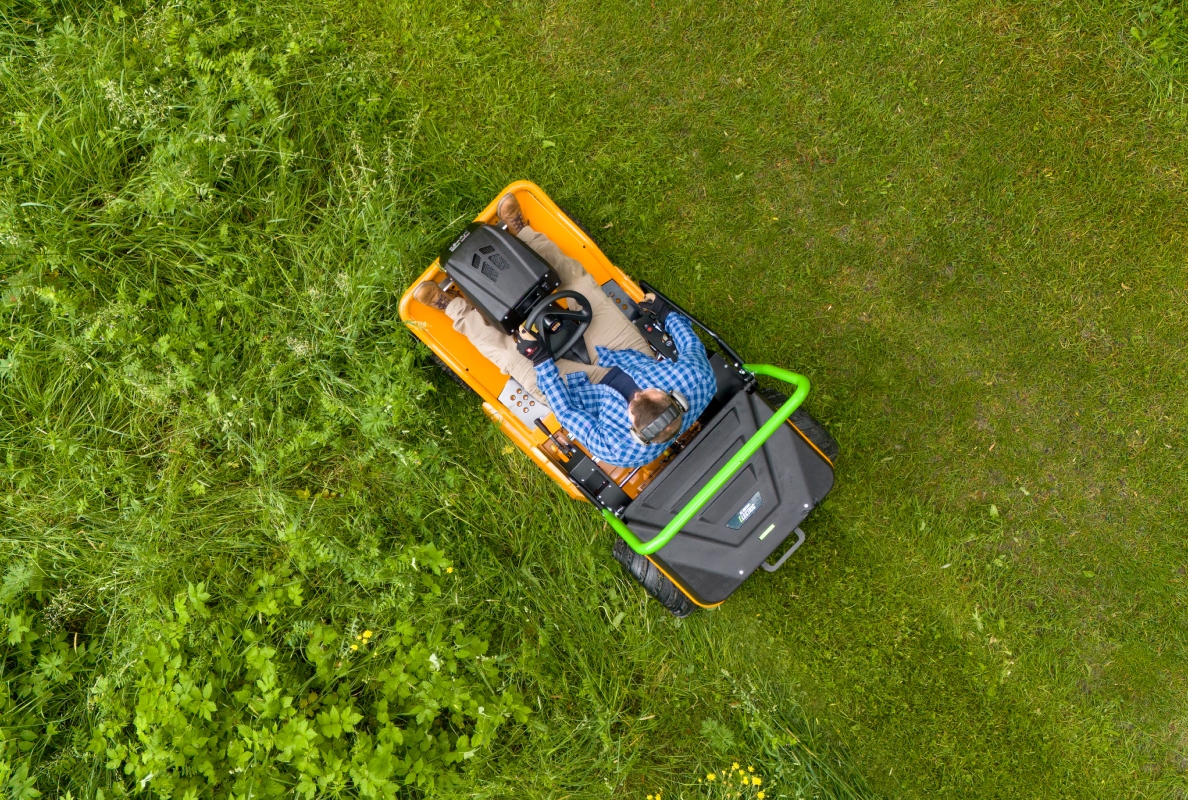 The innovation from AS-Motor: Electric high grass ride-on mower with rechargeable battery system