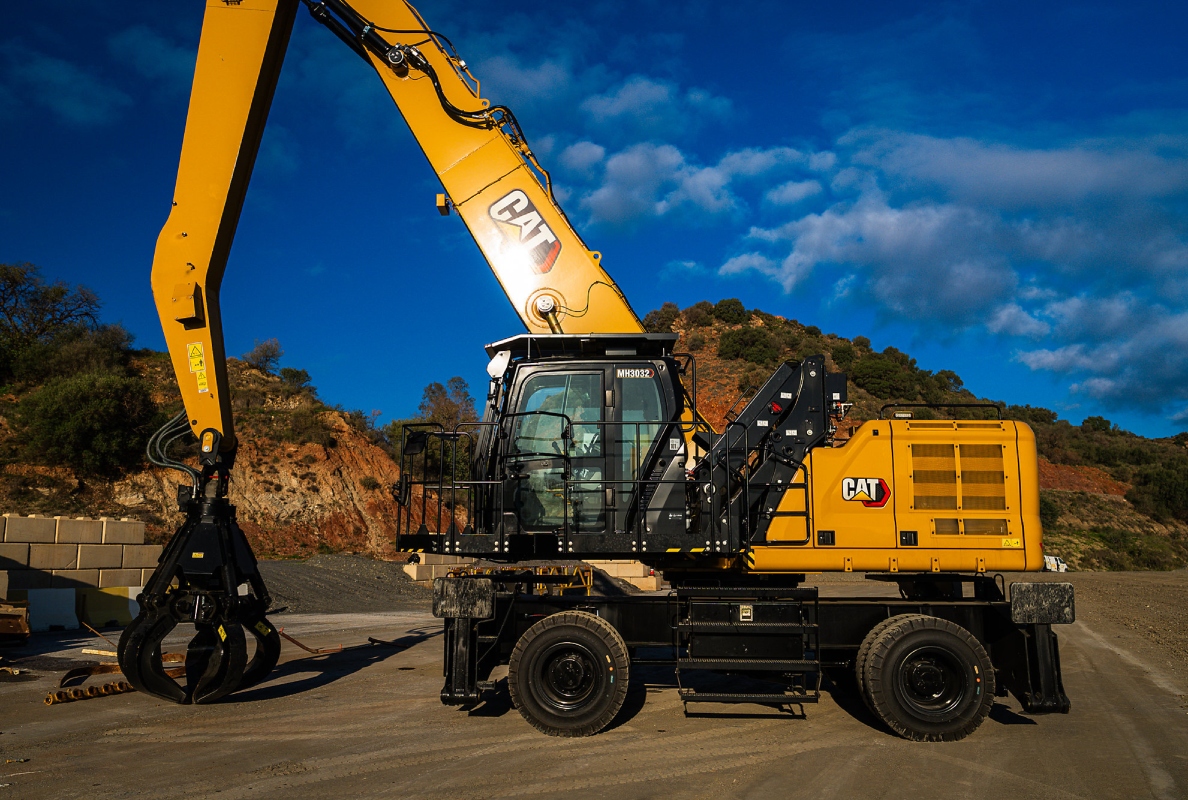 Cat® MH3032 Material Handler