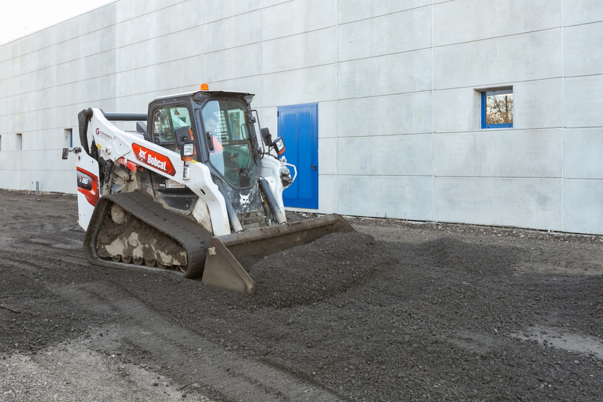 Bobcat T86 Compact Track Loader