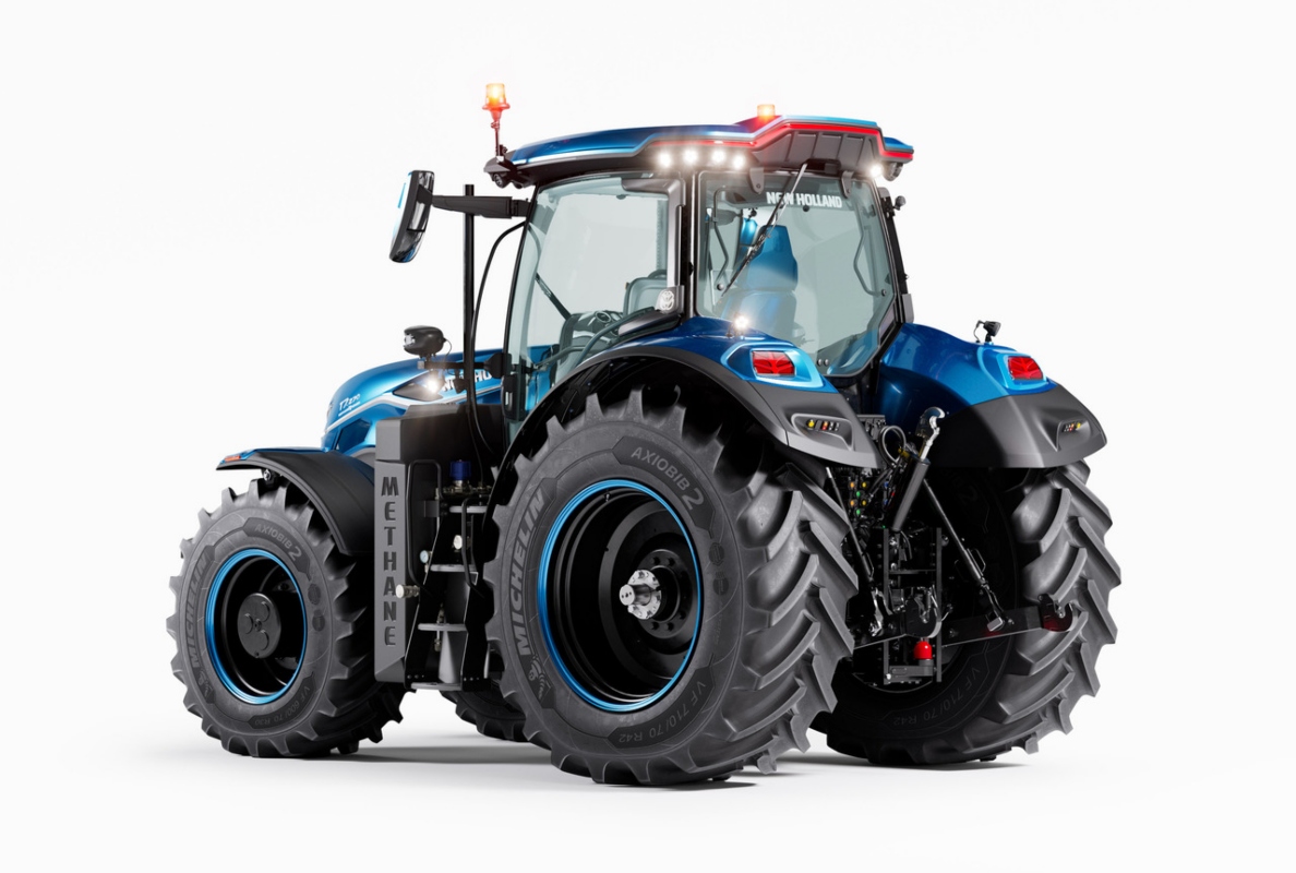 New Holland T7 Methane Power LNG