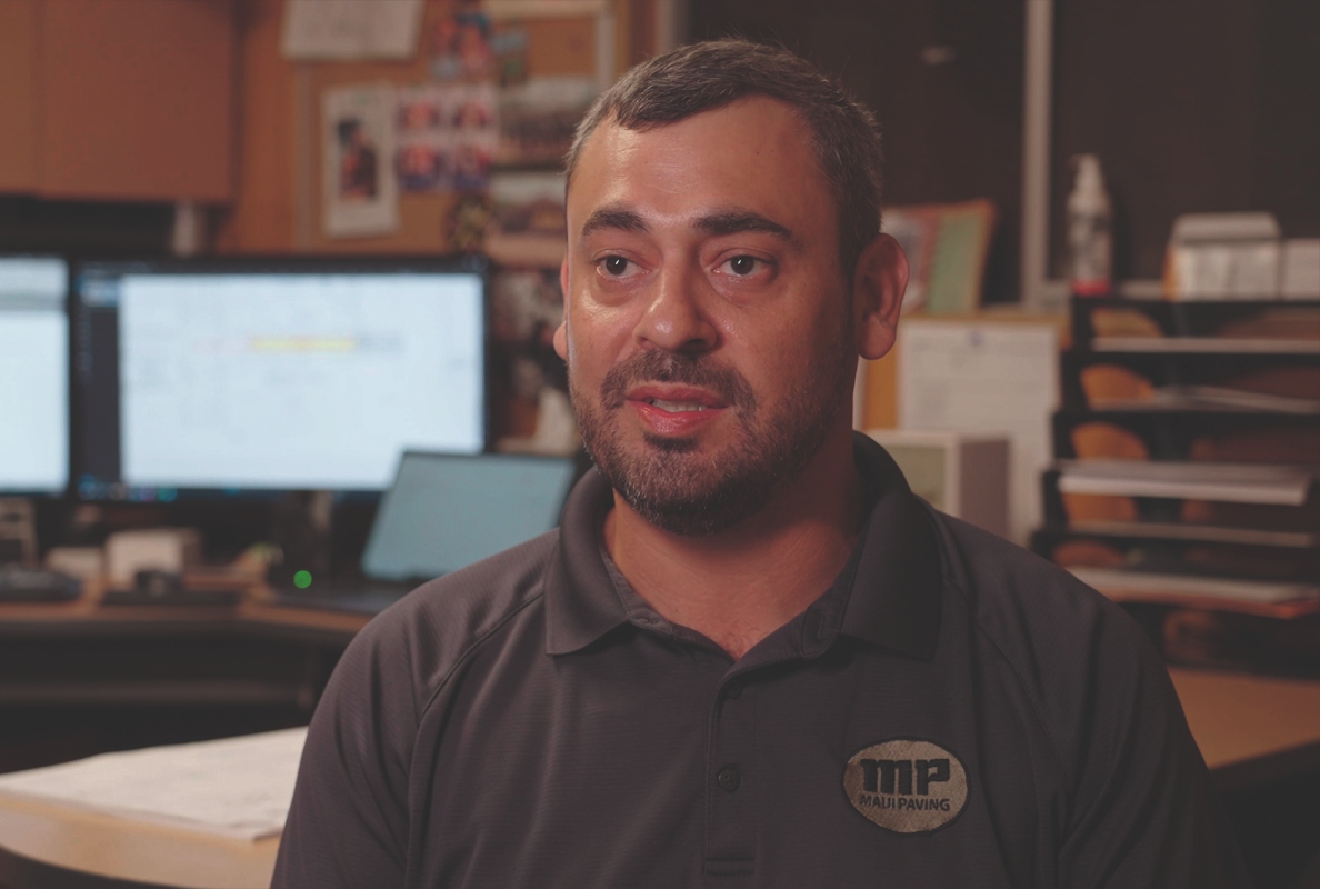 Zack Gonzales, General Manager of Maui Paving, is visibly impressed by the first deployment of the Wirtgen cold milling machines and the Vögele paver.
