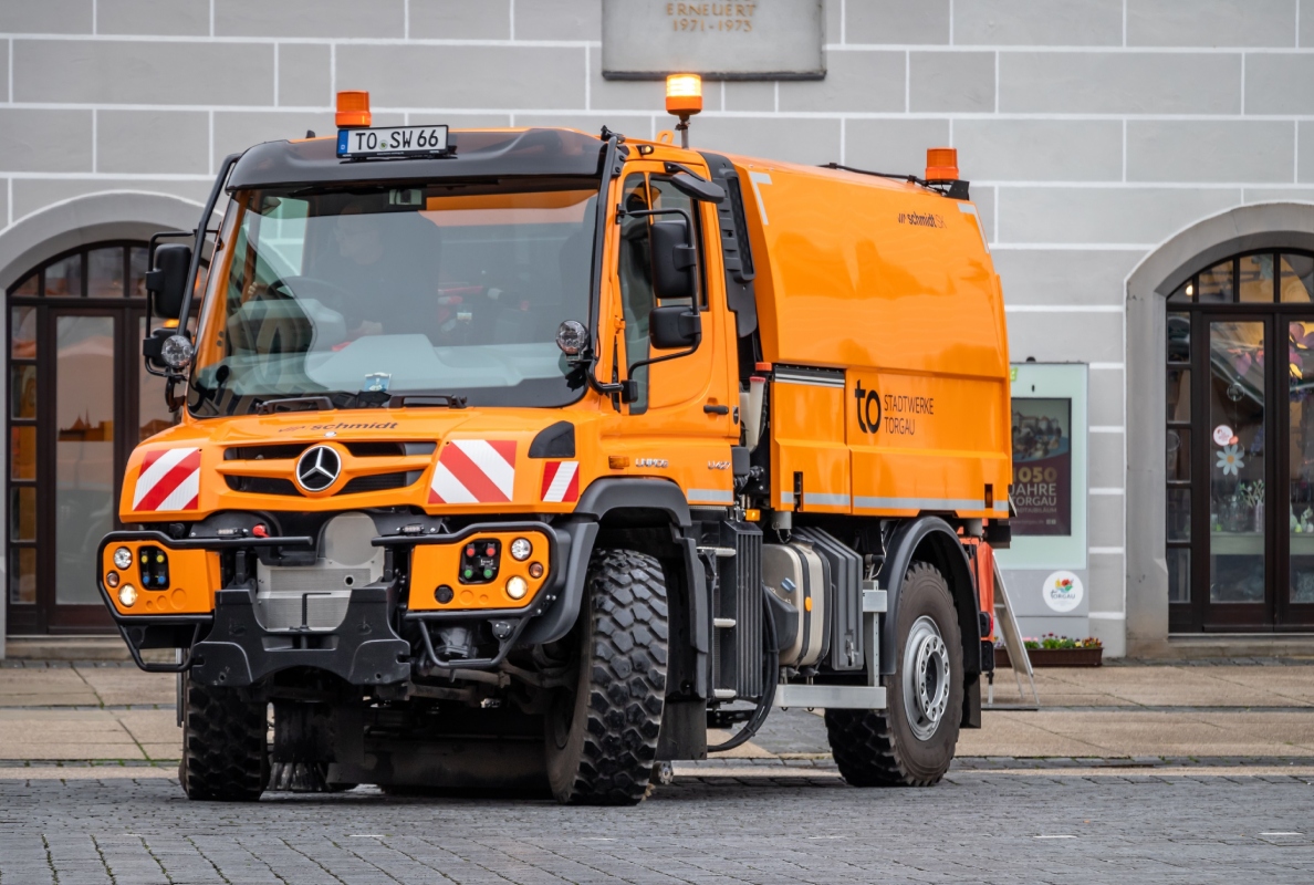 Stadtwerke Torgau once again rely on Unimog implement carrier