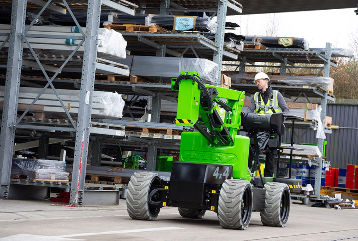 Niftylift unveils first straight boom and upgraded 12 m option to enhance range