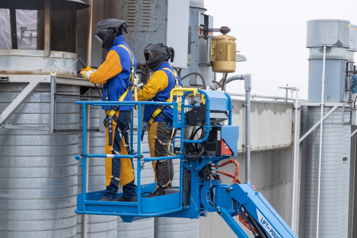 S-85 XC FE welding close up