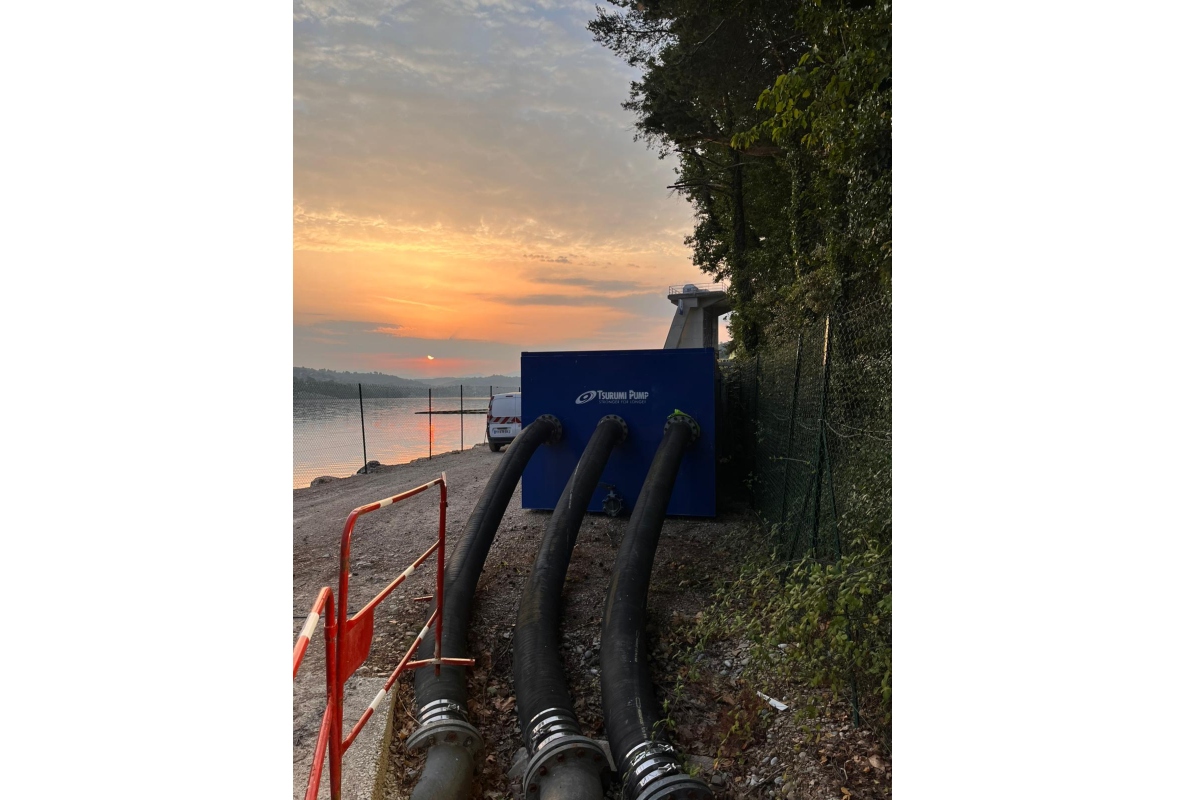 Tsurumi supplied all the equipment for water logistics.