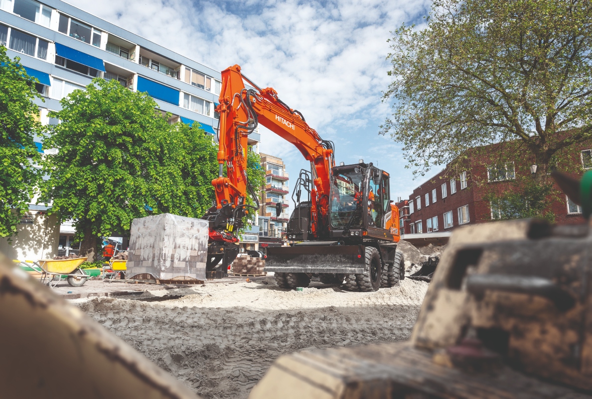 Hitachi presents short tail ZX135W-7 wheeled excavator with