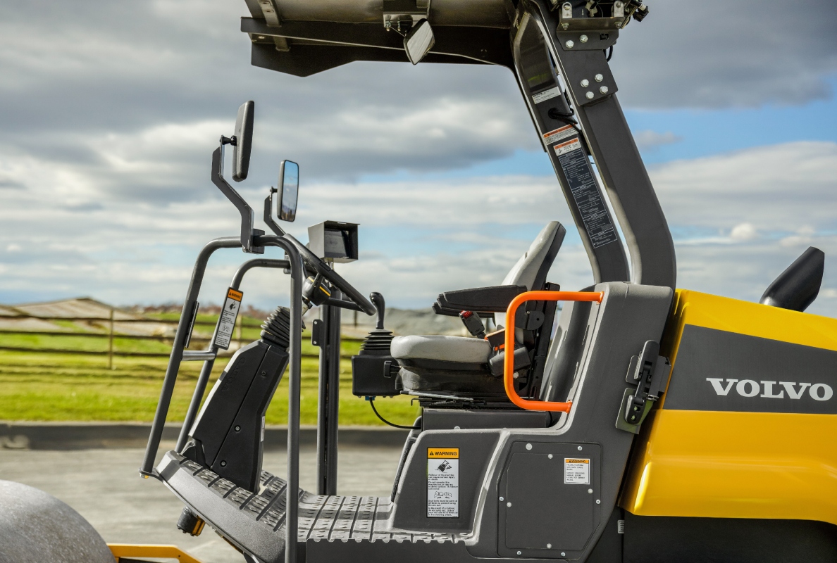 New Volvo SD70 Soil Compactor Brings Premium Performance in a Value Package
