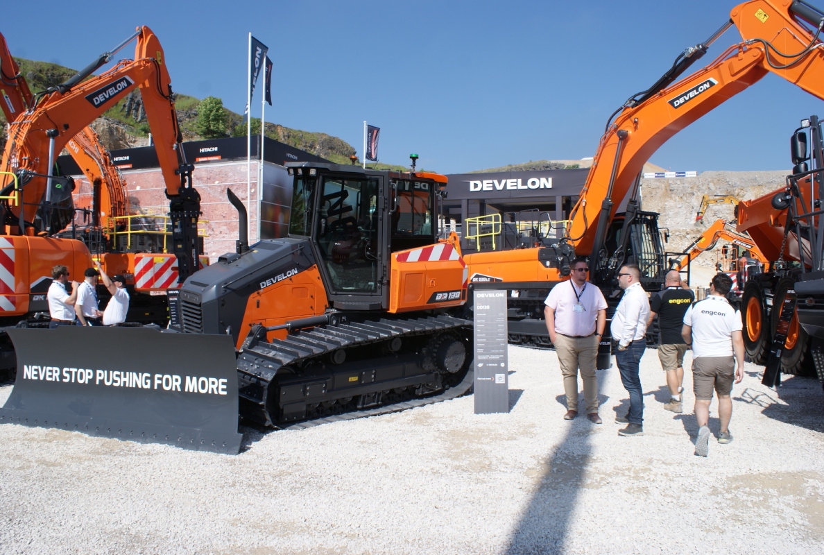 Develon Quarry and Construction Range Excels at Hillhead 2024