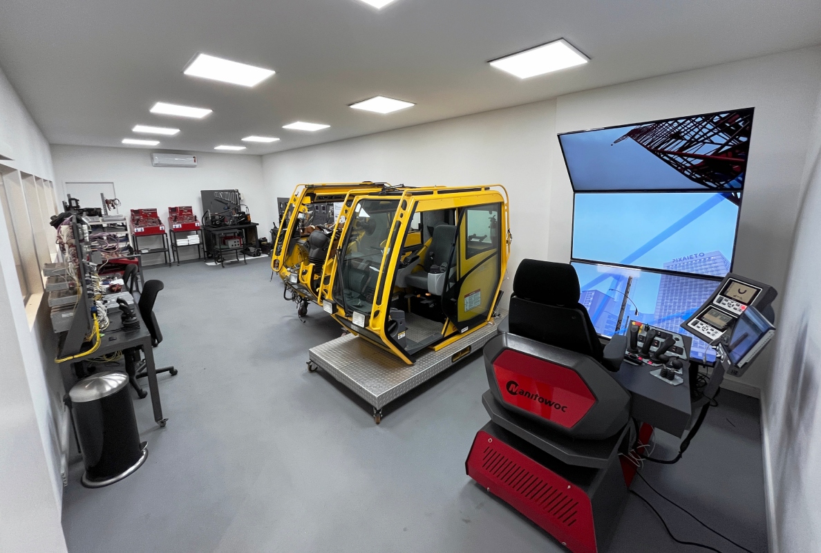 Manitowoc’s training center in São Paulo has doubled its capacity and increased the number of crane simulators on-site.