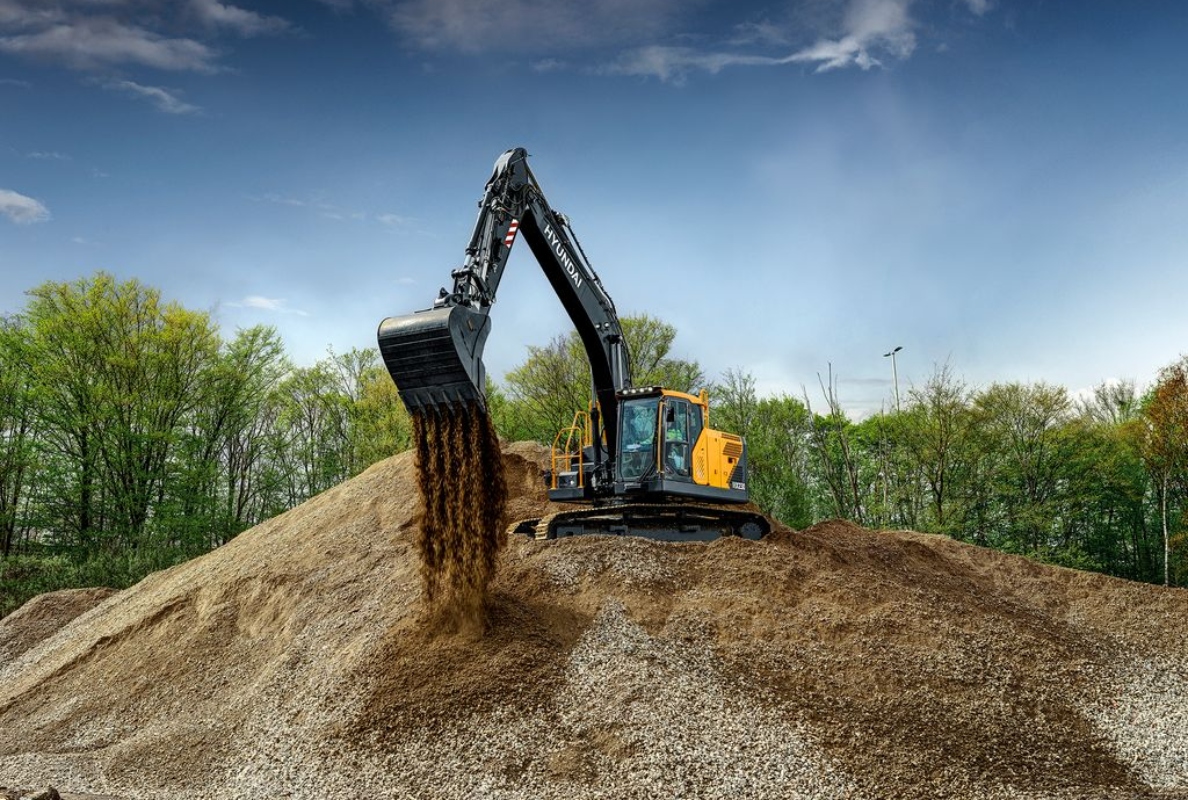HX230 leads Hyundai Next Generation launch