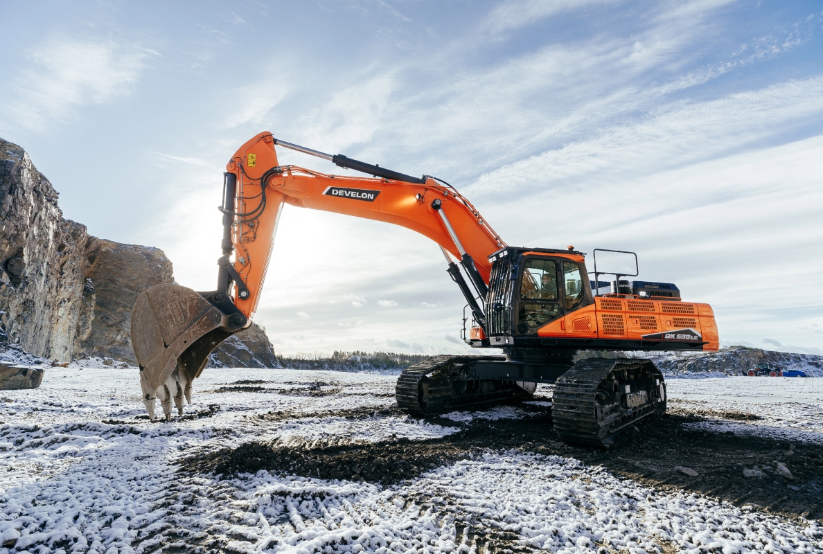 DEVELON Presents Wide Range of New Products at Intermat