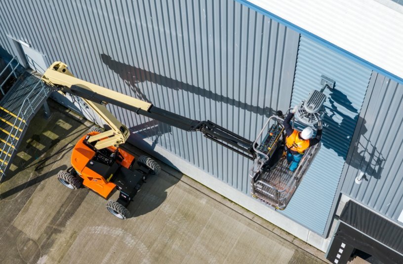 JLG EC450AJ Compact