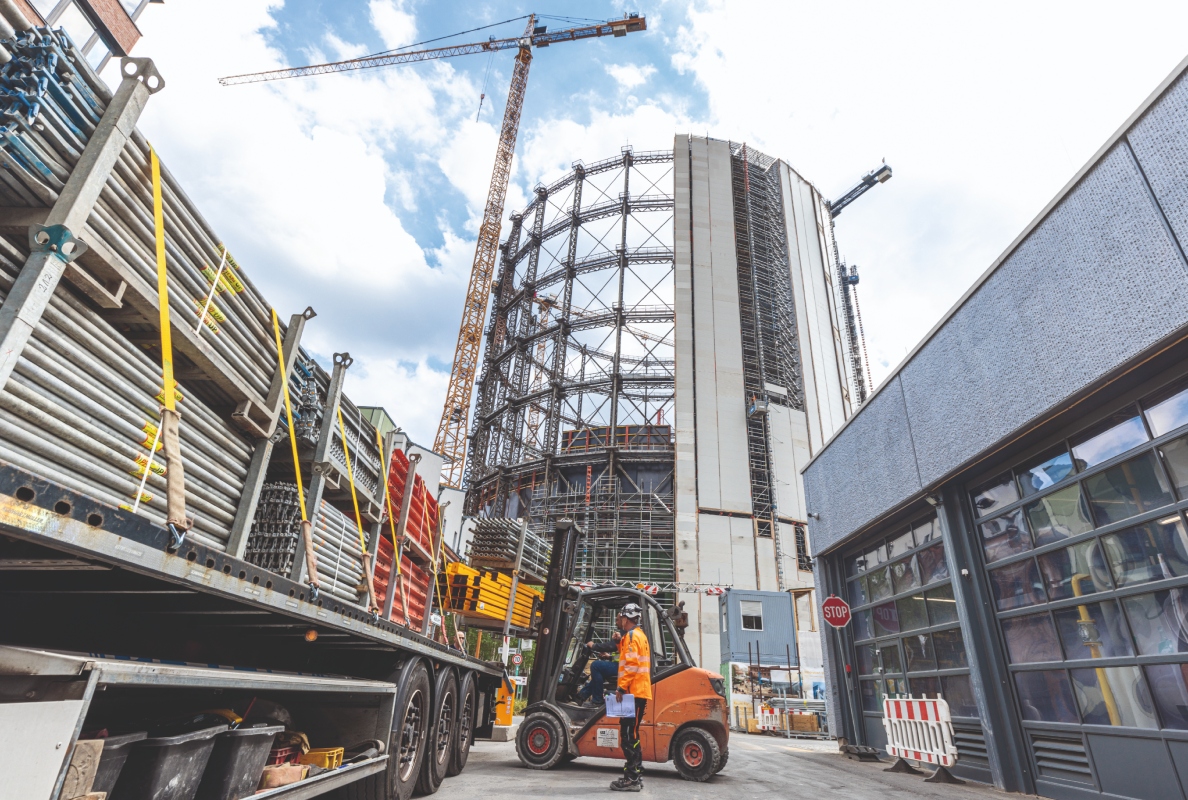 A new, circular building with 15 floors was constructed inside the ...