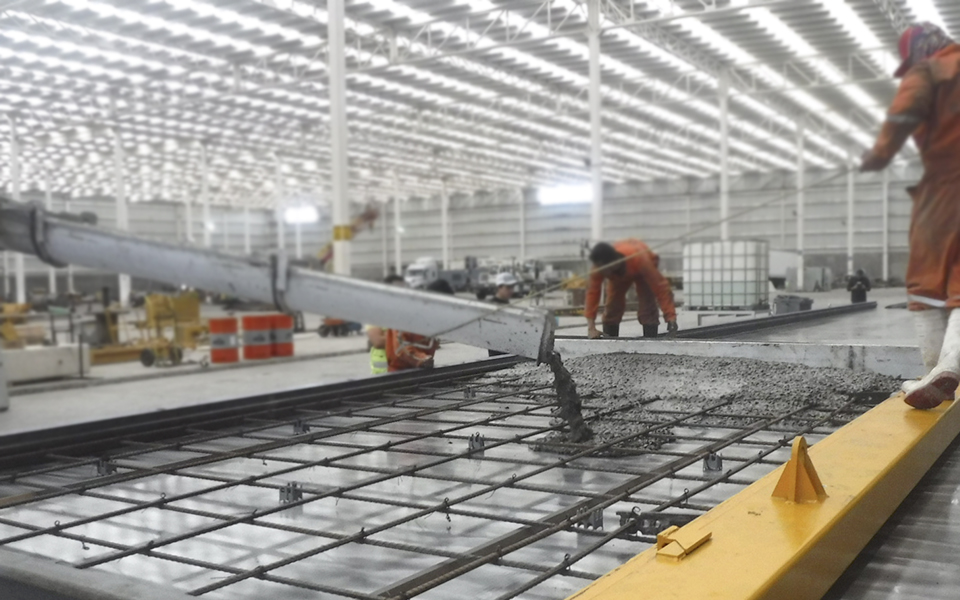 MOLDTECH supplies two tilting tables in Guanajuato, Mexico