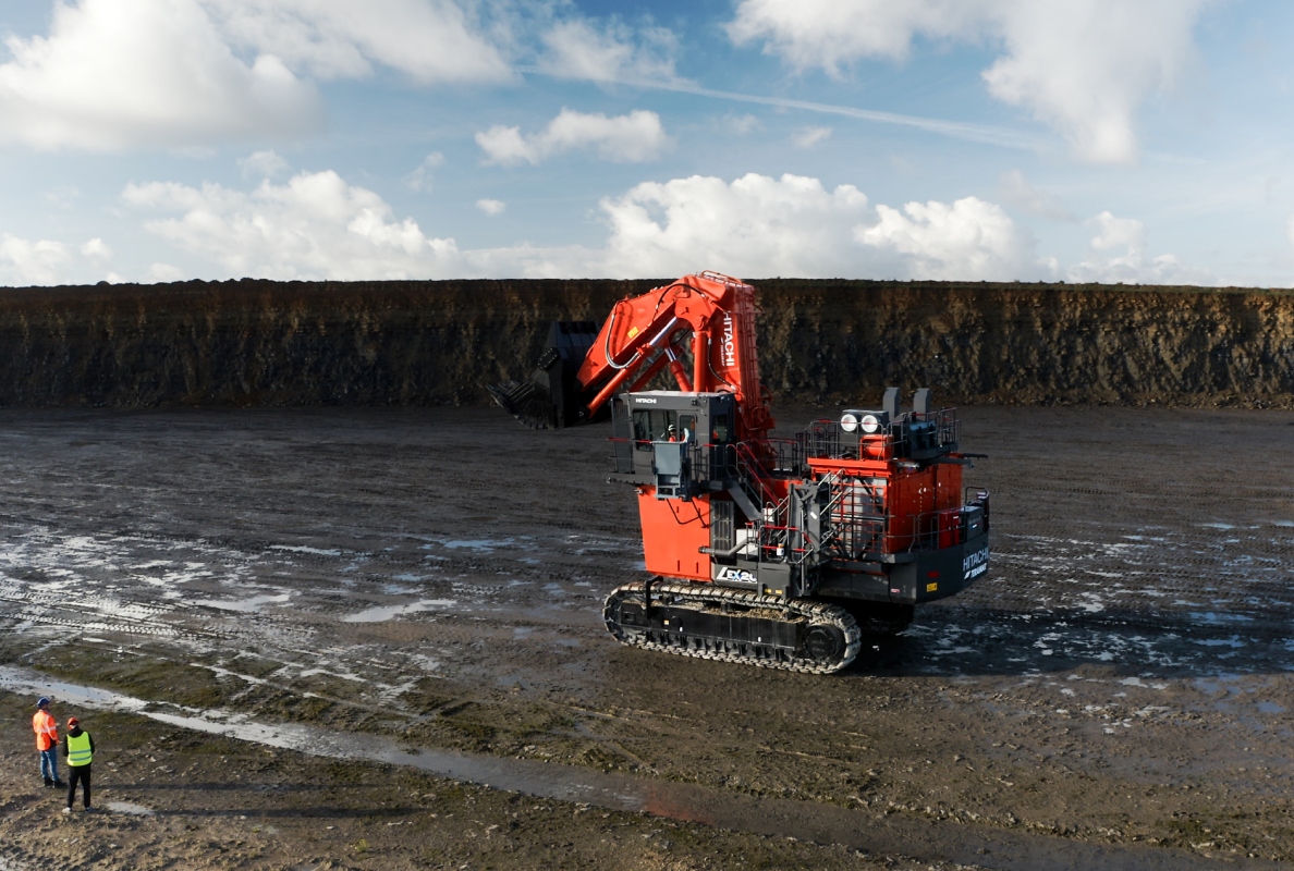 Hitachi EX2000-7