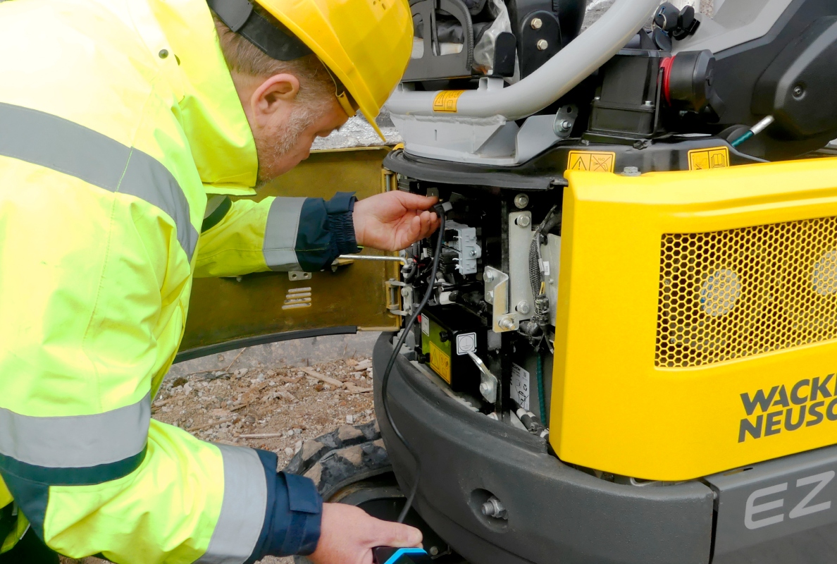 Wacker Neuson Certified Battery Check