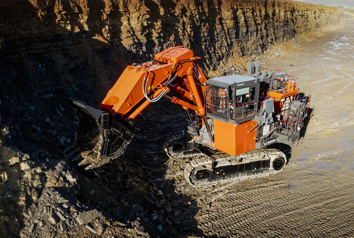 Hitachi EX2000-7