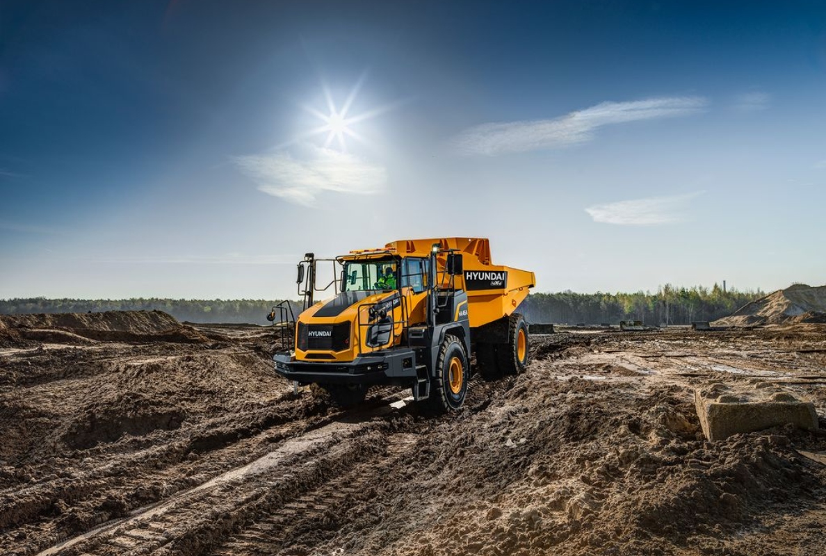 Hyundai launches two axle 45-tonne articulated truck