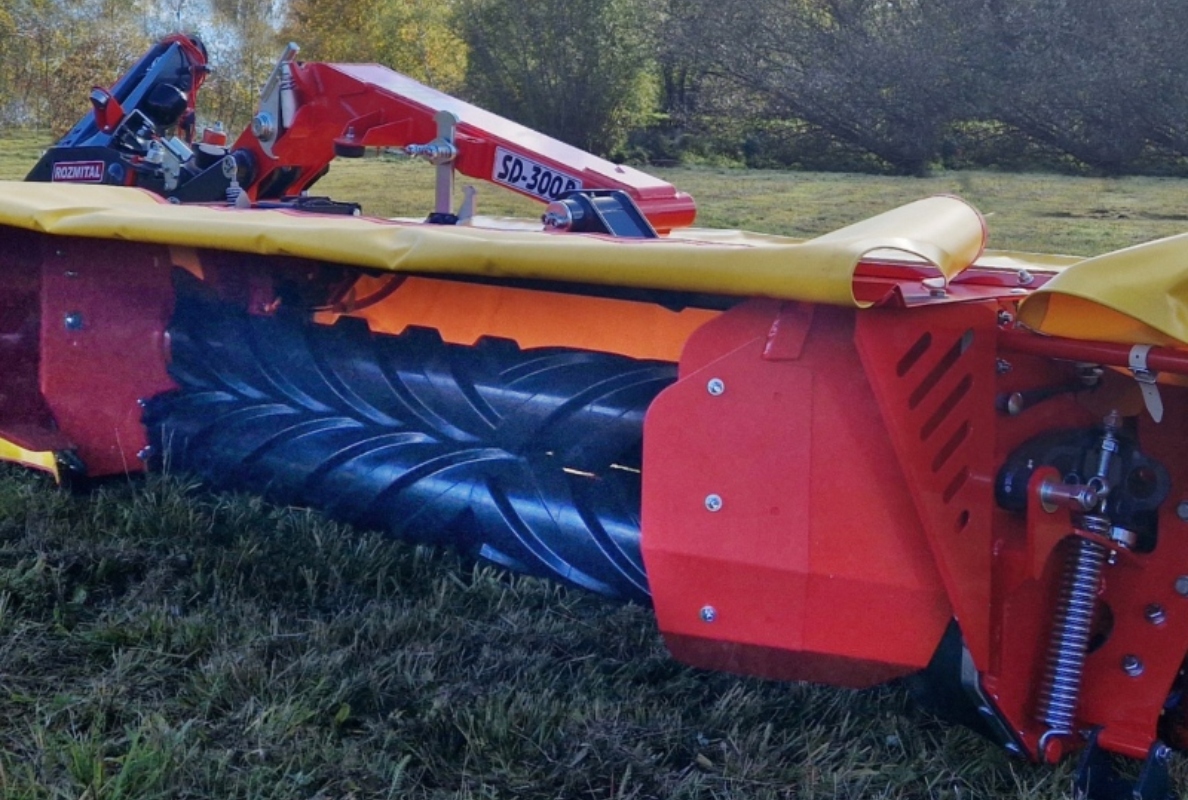 ROZMITAL launches the new SD-300R disc mower with roller conditioner
